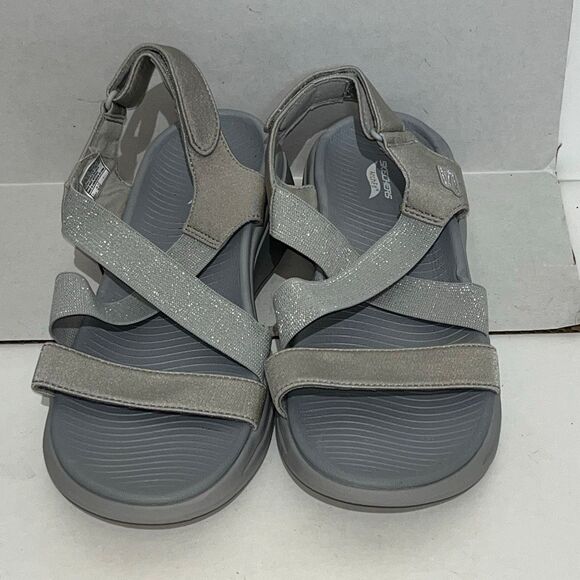 Skechers Women's Gray GO WALK Arch Fit Astonish Strap Sandals Size 10 NWT - Picture 6 of 12